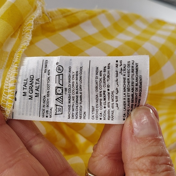 Old Navy Front Button Up Yellow Check Gingham Top Short Sleeve Size M Tall - Picture 5 of 6